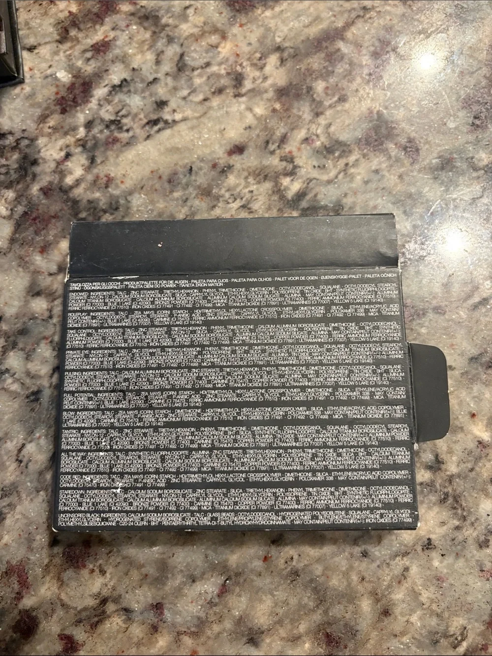 NARS Extreme Effects Eyeshadow Palette - Black Packaging